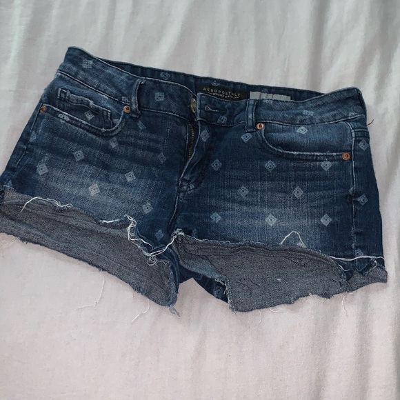 Patterned Shorts from Aeropostale - Picture 3 of 4